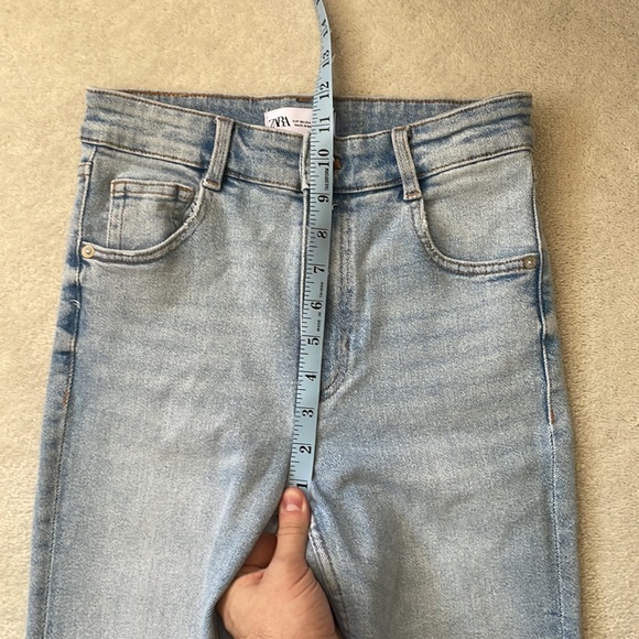 Zara THE ‘90S SLIM CROPPED JEANS - Picture 5 of 9